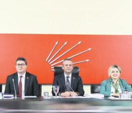 Bütün gücümüzle erken seçime zorlayacağız