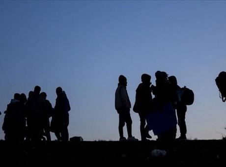Çanakkale açıklarında 45 düzensiz göçmen yakalandı