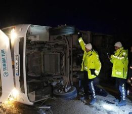 Cenaze yolunda kaza! Ölü ve yaralılar var