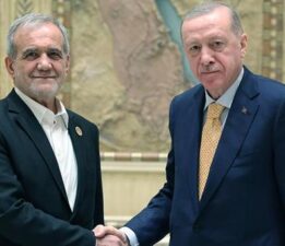 Cumhurbaşkanı Erdoğan İran Cumhurbaşkanı Pezeşkiyan ile görüştü