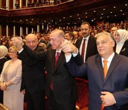 Cumhurbaşkanı Erdoğan, Macaristan Cumhurbaşkanı Sulyok ile Türk-Macar Kültür Yılı Kapanış Etkinliği’ne katıldı