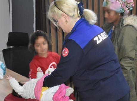 Ekipler bile şaşkına döndü! Dilencinin paraları bebek bezine çıktı
