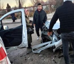 Gizli buzlanma kazaya neden oldu! 3 araç birbirine girdi