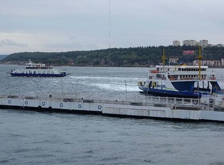 Gökçeada’ya 3 gündür feribot seferi yapılamıyor