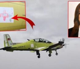 HÜRKUŞ’un uçuşunda tarihi an! Uçakta yer alan resim duygulandırdı