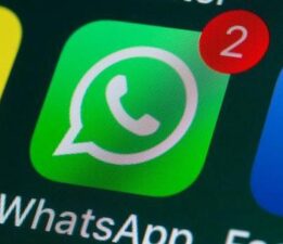 İran’dan WhatsApp ve Google Play kararı