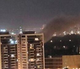 İsrail, Yemen’deki limanları ve enerji tesislerini vurdu