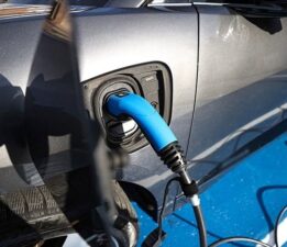 Küresel elektrikli araç satışları yine rekor kırdı
