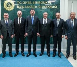 MHP Çorum heyeti Bakan Kurum’u ziyaret etti