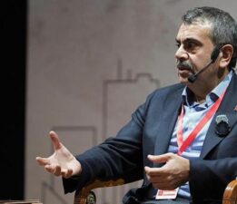 Milli Eğitim Bakanı Tekin: Ezbere bilgiler üzerinden eğitim sistemimizi eleştiriyorlar