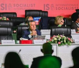 Özgür Özel, Sosyalist Enternasyonal Konsey Toplantısı’na katıldı