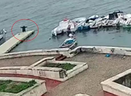 Pendik’te 79 yaşındaki kadın denize atladı! Hayatını kaybetti