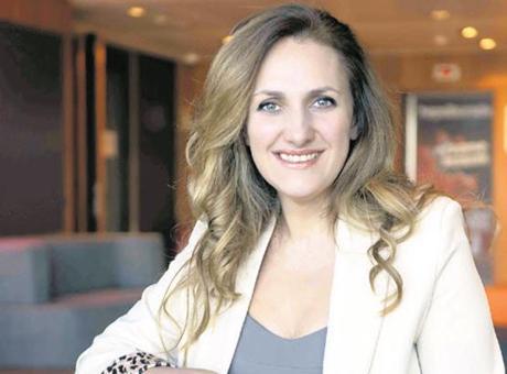 Saatte 96 yeni müşteri kazandı