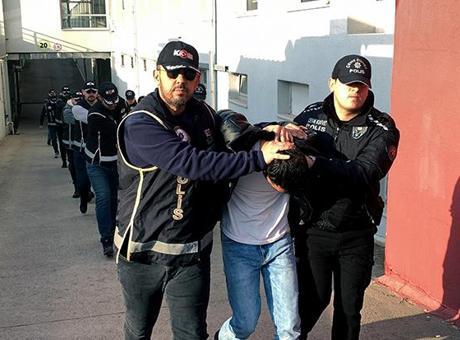 Silah ve mühimmat yapan ticareti yapan şebeke deşifre oldu