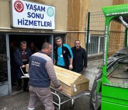 Sobayı yakmak isterken eteği tutuşan yaşlı kadın hayatını kaybetti