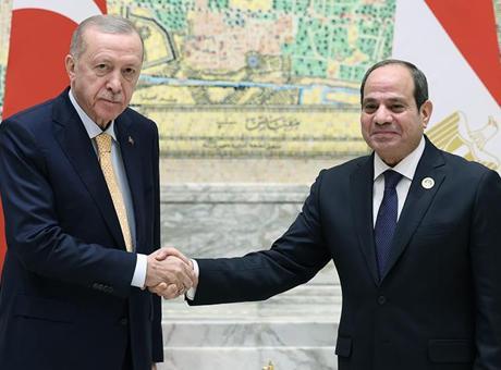 Son dakika: Kahire’de kritik zirve! Cumhurbaşkanı Erdoğan Sisi ile bir araya geldi