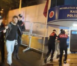 Sosyal medyadan Atatürk’e ve şehitlere hakaret eden kişi Beyoğlu’nda yakalandı