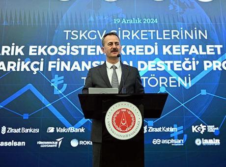 SSB Başkanı Görgün, KAAN’ın ikinci prototipinin üretim ve montaj faaliyetlerini inceledi