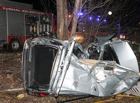 Tokat’ta feci kaza! 3 kişi olay yerinde hayatını kaybetti