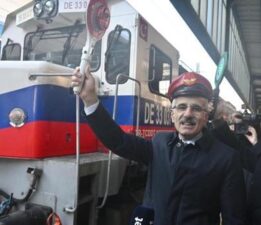 Turizmin lokomotifi yola çıktı! Bakan Uraloğlu: 60 sefer yapılacak
