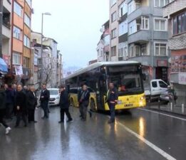 Yer: Kağıthane! İETT otobüsü çöken yolda kaldı