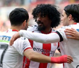 7 gol, 1 kırmızı kart: Sivasspor’dan farklı galibiyet