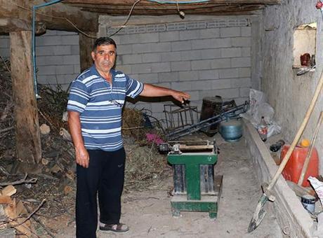 Ahırda müthiş keşif! 22 yıldır çıkarılacağı günü bekliyor