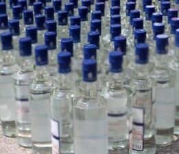Alkol zehirlenmesine karşı bandrollü ürünlerde de sahteciliğe dikkat edilmeli