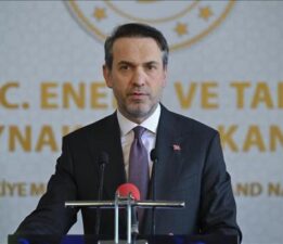 Bakan Bayraktar, yeni YEKA modeliyle 20 yıl uygun fiyatlı elektrik temin edileceğini bildirdi