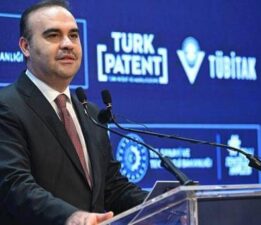 Bakan Kacır: Bağımsız bir dijital akademiyi devreye alacağız