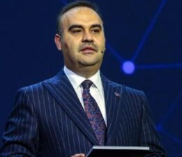 Bakan Kacır: Türk gençliği destan yazıyor