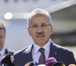 Bakan Uraloğlu açıkladı: Havada emniyeti tehlikeye düşüren yolcu ve personele daha sıkı takip