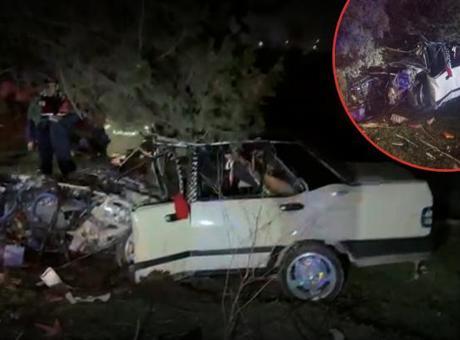Balıkesir’de kontrolden çıkan otomobil ağaca çarptı: 1 ölü