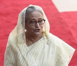 Bangladeş’te eski Başbakan hakkında tutuklama kararı