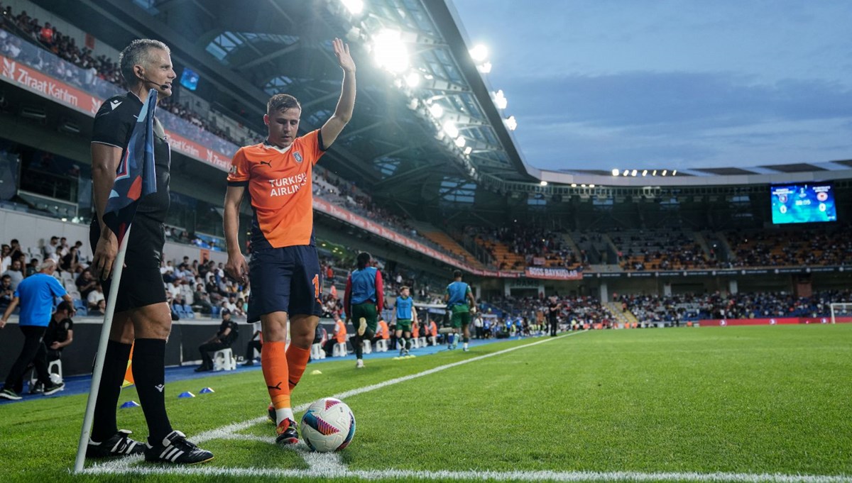 Başakşehir’de ayrılık: Dimitrios Pelkas’ın sözleşmesi feshedildi
