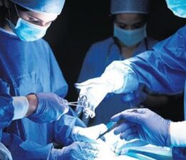 ‘Cerraha hastadan kanser bulaştı’