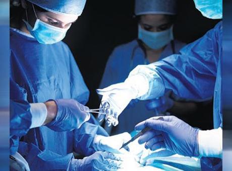 ‘Cerraha hastadan kanser bulaştı’
