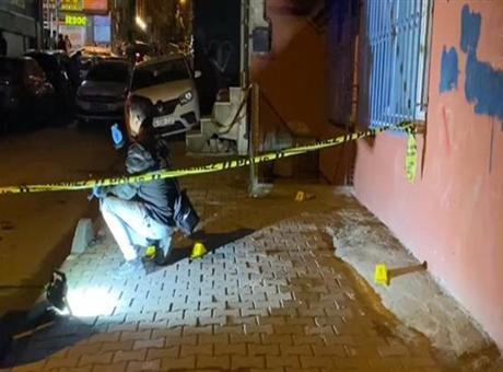 Cezaevinden çıktı, Küçükçekmece’de evinin önünde kurşunlandı