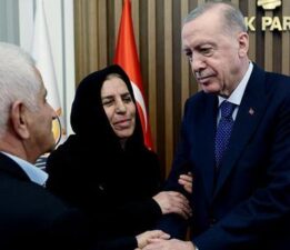 Cumhurbaşkanı Erdoğan terör örgütü PKK’nın İkiyaka katliamında hayatını kaybedenlerin aileleriyle görüştü