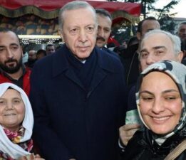 Cumhurbaşkanı Erdoğan vatandaşların Regaip kandillerini kutladı
