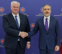 Dışişleri Bakanı Hakan Fidan, Ukraynalı mevkidaşı ile telefonda görüştü