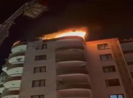 Diyarbakır’da çatıda yakılan mangal yangına neden oldu! 1 ölü, 1 yaralı