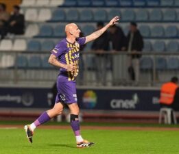 Eyüpspor’da Jonjo Shelvey ile yollar ayrıldı