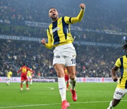 Fenerbahçe, 3 puanı 3 golle aldı: Zirve takibi sürüyor