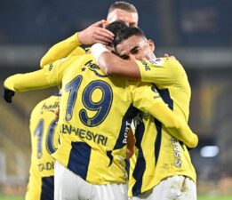 Fenerbahçe, Midtjylland maçı kamp kadrosunu açıkladı