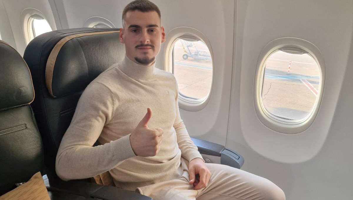 Fenerbahçe Mimovic’i açıkladı: Sırp stoper İstanbul’a indi