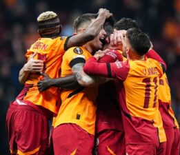 Galatasaray, Hollanda’da ilk galibiyetini arayacak: Ajax, Türk takımlarına yenilmiyor