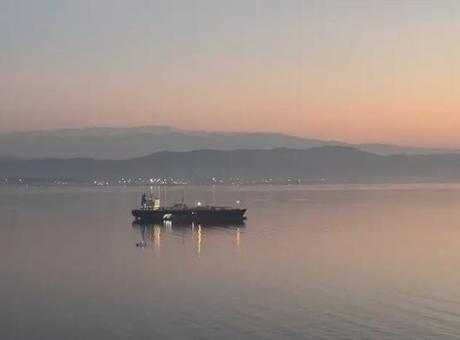 Gemiden gelen koku tüm ilçeyi sardı! Vatandaşlar isyan etti! Savcılık soruşturma başlattı