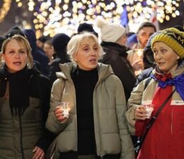 Gürcistan’daki AB gösterileri Noel Bayramı’nda da sürüyor