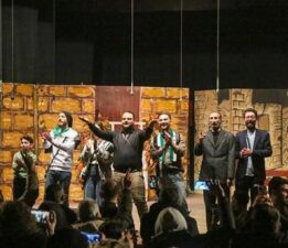 Halep’te, Esad rejiminin devrilmesi sonrasını anlatan sanat etkinliği yapıldı